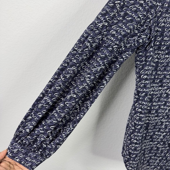 Cabi Shirt Womens L Blue White Love Script Long Sleeve Romantic‎ Career Relaxed - Picture 3 of 8